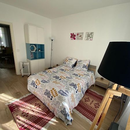 Superbe Appartement Aux Portes De Paris Avec Terrasse Le Kremlin-Bicetre Exterior photo